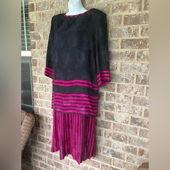 Rare Vintage John Yang 100% Silk Blouse & Skirt Size 10 - Picture 2 of 14